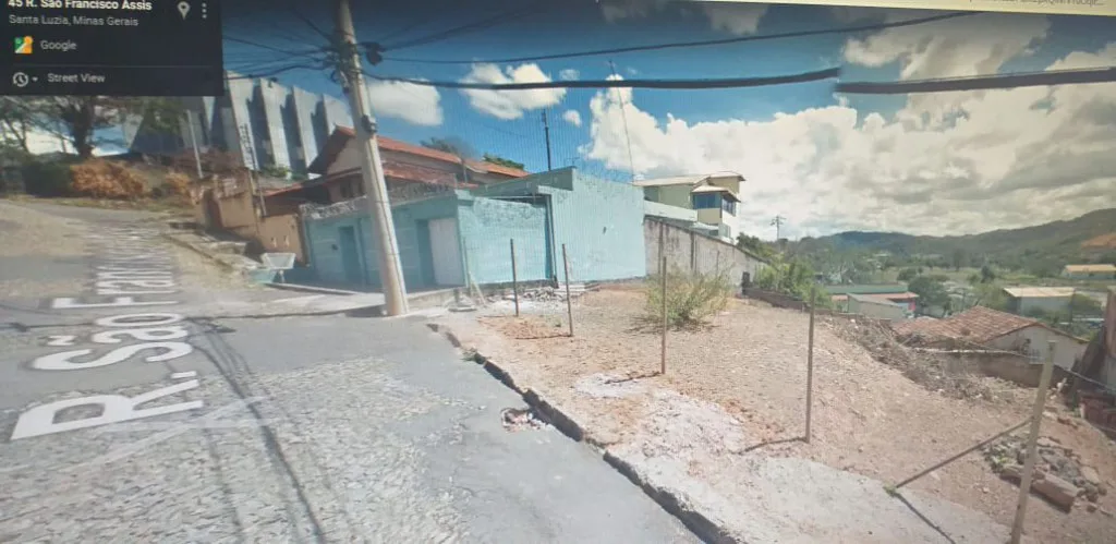 Terreno à venda no bairro Centro (ref. 200)