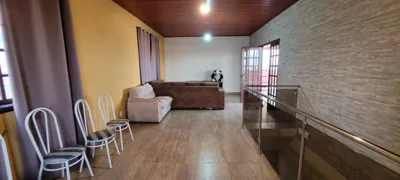 Casa à Venda em Belo Vale, Santa Luzia - 290m² com Jacuzzi e Garagem para 3 Carros - JF Empreendimento Imobiliários