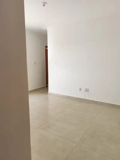 Apartamento à Venda no Bairro Boa Esperança – Santa Luzia/MG – 2 Quartos com Suíte, Sacada e Piso Laminado