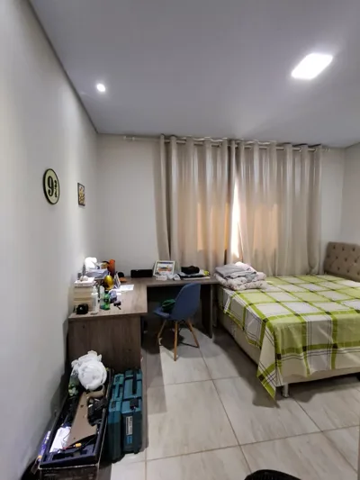 Casa ampla com 4 quartos e 5 vagas no Industrial Americano – Santa Luzia/MG | Aceita Permuta!