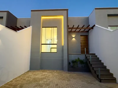 Casa duplex, à venda, 3 quartos, sendo um suíte, em lote de 180,00m², por R$598.000,00 - Novo Centro- Santa Luzia/MG