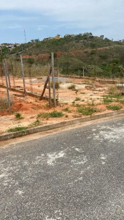 Lote à venda excelente localização, 200m2, Valor R$140.000,00 - bairro Petrópolis II - Santa Luzia / MG
