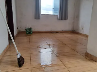 Casa Espaçosa com 4 quartos e 10 Vagas no bairro Monte Carlo, Santa Luzia -MG