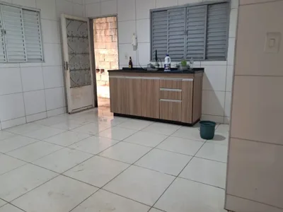 Casa Espaçosa com 4 quartos e 10 Vagas no bairro Monte Carlo, Santa Luzia -MG