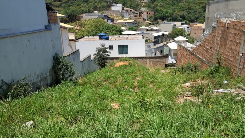 Terreno em Loteamento Pérola Negra, Santa Luzia