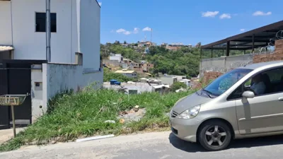 Terreno em Loteamento Pérola Negra, Santa Luzia