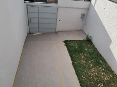 Casa Duplex com 3 quartos sendo um suíte, à venda por R$650.000,00 no Bairro Liberdade em Santa Luzia MG.